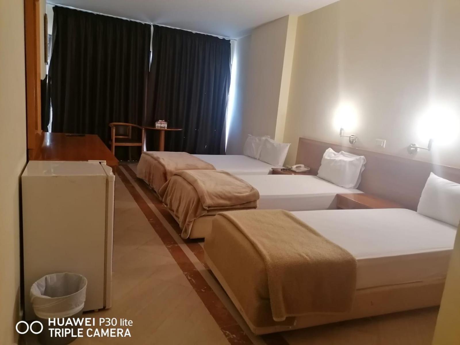 Charles Hotel Бейрут Екстериор снимка
