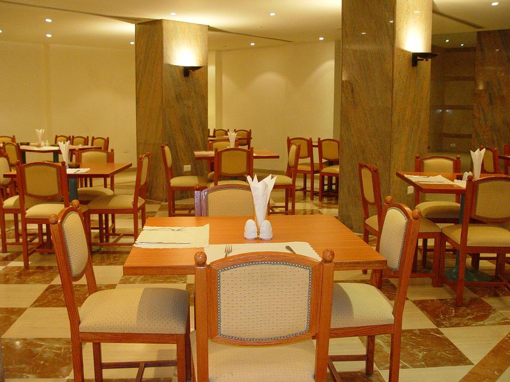Charles Hotel Бейрут Екстериор снимка
